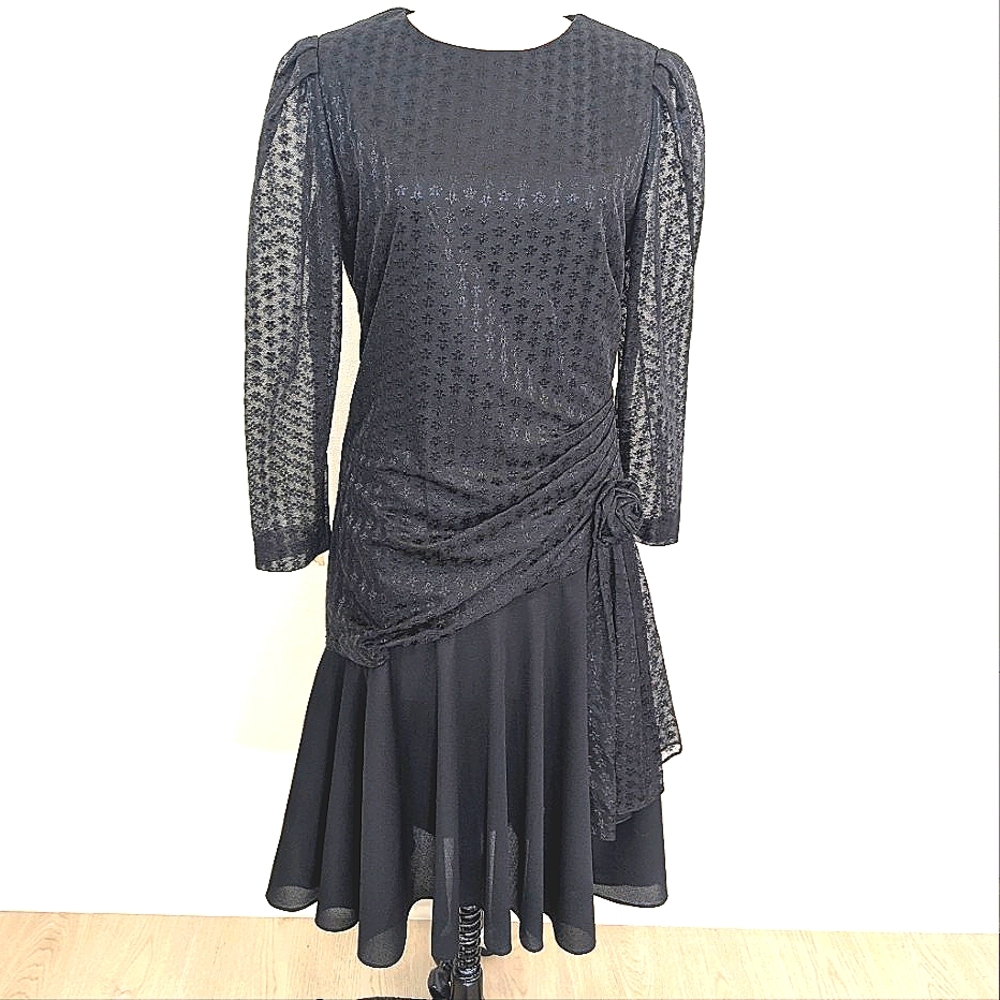 Vintage semi sheer, lace, drop waist, draped, party dress. Size 14. J Fe